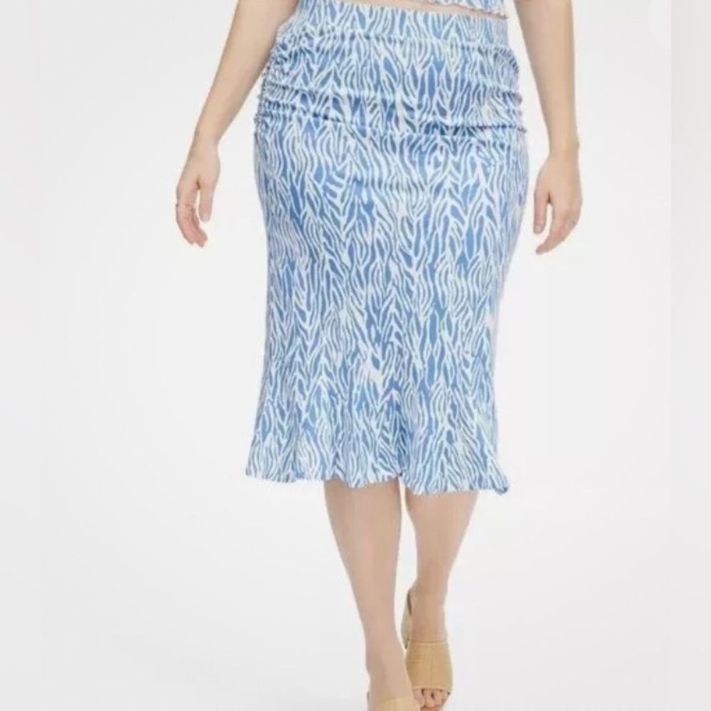 Diane Von Fustenberg midi skirt summer 4x blue NWT woman plus size